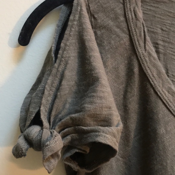 |Anthropologie| Left of Center Green Cold Shoulder - Picture 4 of 4